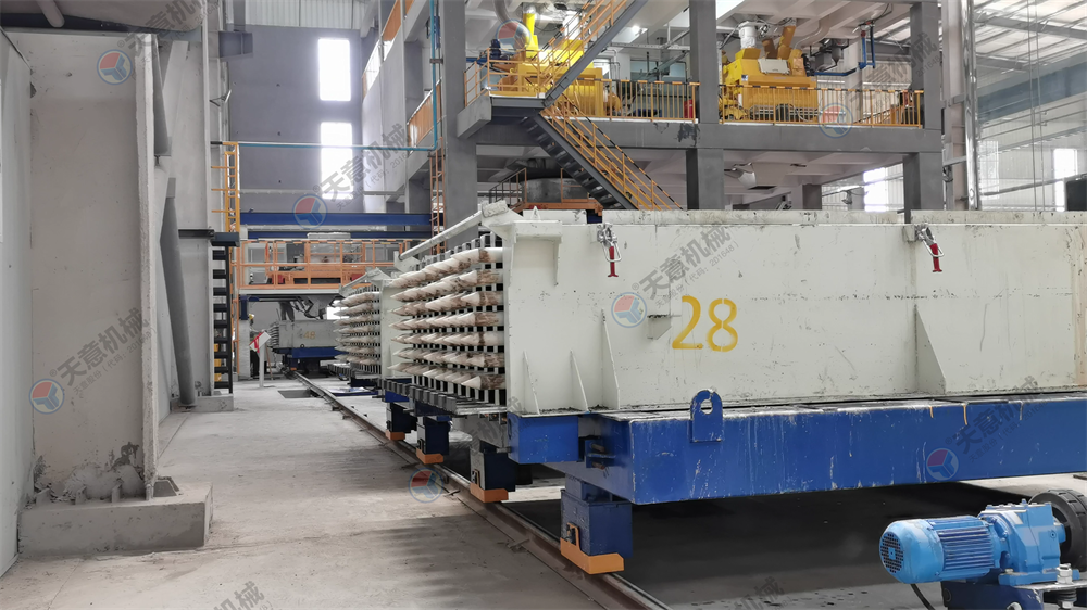 墻板設(shè)備 天意隔墻板設(shè)備 輕質(zhì)墻板設(shè)備